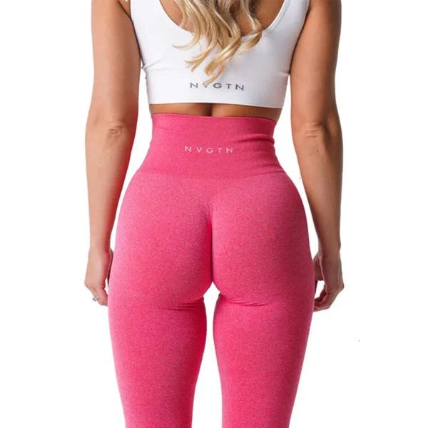 Completo da yoga Nvgtn Leggings senza cuciture Pantaloncini in spandex Donna Fiess Elastico traspirante Hiplifting Sport per il tempo libero Lycra Spand Leggings da allenamento