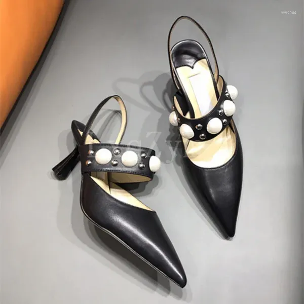 Scarpe eleganti Parola di perle con tacchi alti Tacchi a spillo estivi Sandali da donna Punta a punta femminile Pelle di pecora Lady Slingback Sandali stile fata