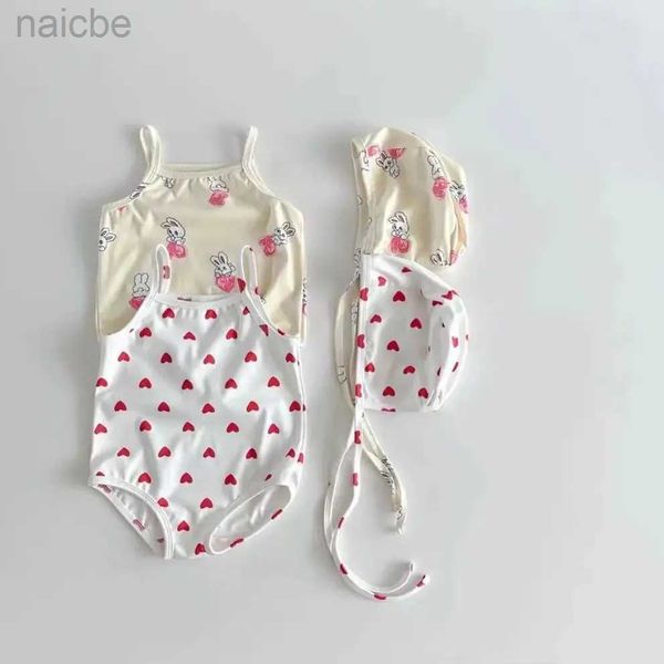 Einteiler HappyFlute Neues Design 0-3 Jahre Baby Mädchen Ins Style Cute Bunny Print Neckholder Einteiliger wasserdichter Sonnenschutz-Badeanzug mit Hut 24327