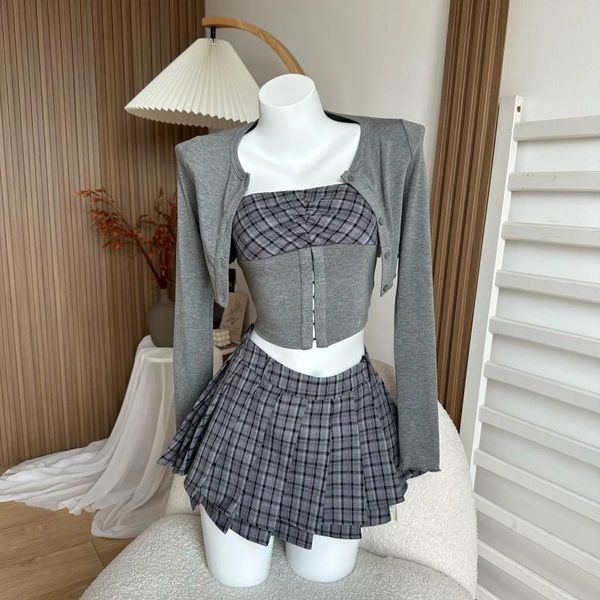 Vestidos de trabalho feminino y2k design original xadrez splice três peças conjunto maillard picante meninas 90s estilo sutiã curto casaco fino ajuste saia