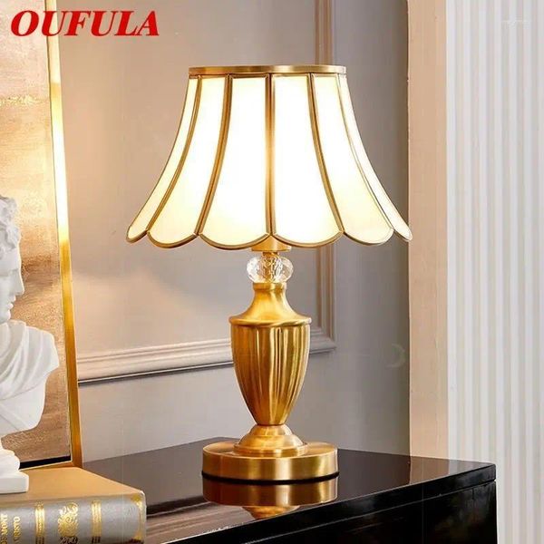 Lâmpadas de mesa oufula contemporânea latão lâmpada de ouro led criativo simples luxo vidro luzes cobre para casa estudo quarto