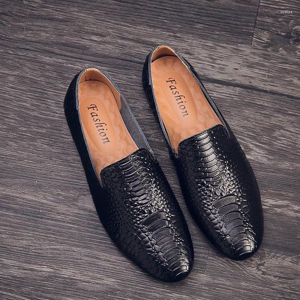 Sıradan ayakkabılar erkek deri Kore versiyon trend yaz moda erkekler loafers hafif nefes alabilen kayma tekne