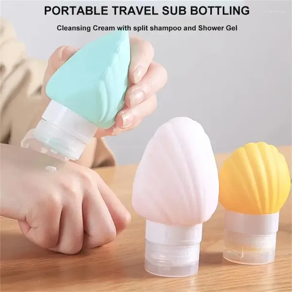 Bottiglie di stoccaggio 40 / 90ml Set da viaggio in silicone con guscio di erogazione portatile Shampoo e gel doccia Contenitori cosmetici per spremere Strumenti