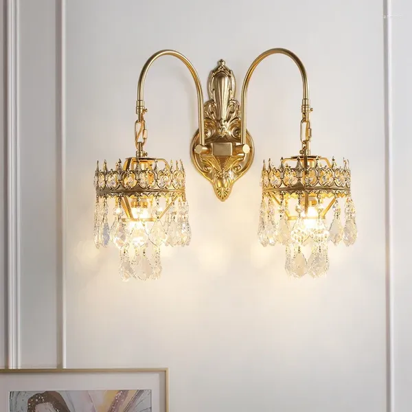 Lampada da parete Applique in cristallo di lusso vintage Decorazioni per interni Decorazione camera da letto dorata Comodino progettato leggero