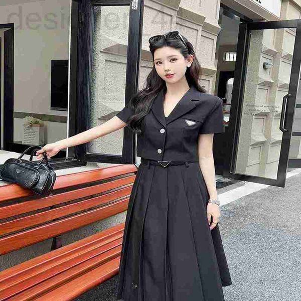 Vestido de duas peças designer designer feminino piedress luxo moda terno estilo manga curta jaqueta com cinto cintura saia plissada jqsc