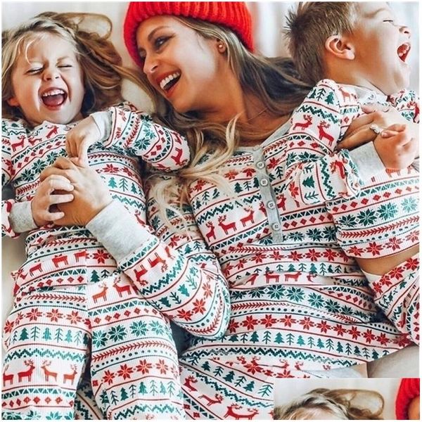 Aile Eşleşen Kıyafetler Noel Pijamalar Yıl Baba Anne Çocuklar Bebek Bak Giysileri Set Baba Anne ve Kızı Son Pijama Kıyafet 22111 Dhmat