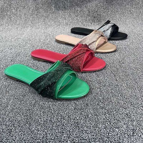 Pantofole Pantofole Tablet da donna 2024 Summer Fashion Designer Luxury Diamond Slide Outdoor Open Leisure Beach H240327