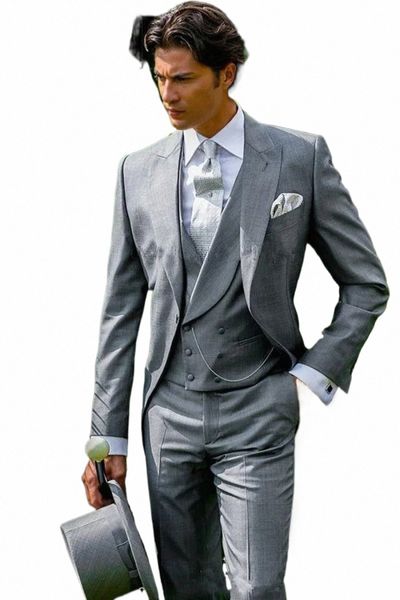 Stile classico Slim fit Grigio Smoking dello sposo Costume Homme One Butt Best Man Blazer Matrimonio Abiti da uomo Giacca + Pantaloni + Gilet S64U #