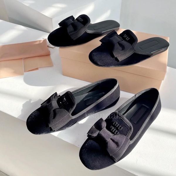 Designer di lusso di marca Parigi Scarpe eleganti Papillon in velluto di lana di visone Scarpe basse nere Scarpe da donna trapuntate con suola morbida Slip Punta tonda Scarpe da donna taglia 35-40