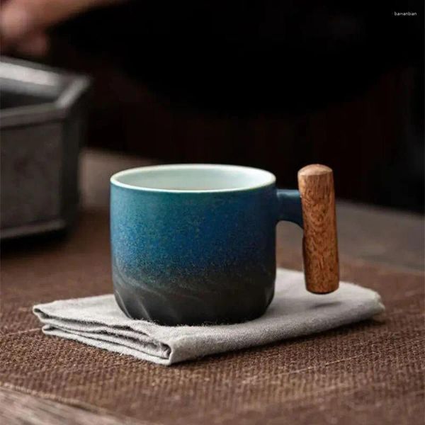 Tazze Tazza da caffè in ceramica retrò con manico in legno Elegante tazza da tè di piccola capacità da 60 ml con smalto sfumato Acqua regalo di compleanno