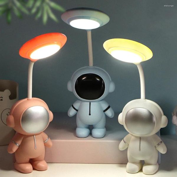 Luzes noturnas em forma de astronauta, luz de mesa com carregamento USB para dormitório de estudantes, lâmpada de cabeceira LED 360 ° dobrável para quarto e sala de estar