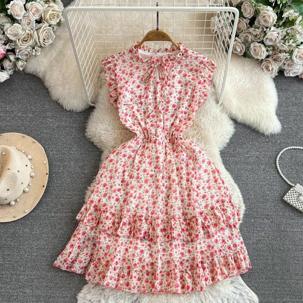 Lässige Kleider Frency-Stil Blumendruck Frauen Chiffon-Kleid Fliegende Hülse O-Ausschnitt Slim A-Line Tiered Vestidos Weibliche elegante Kleider