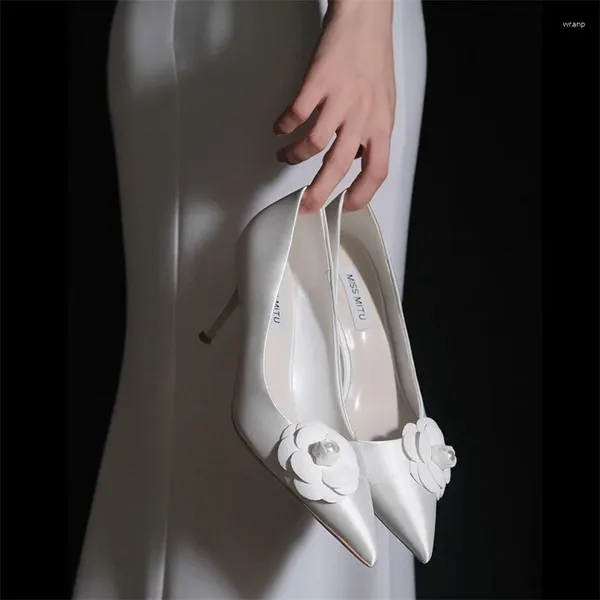 Sapatos cm 141 8 vestido 2024 Camellia flor branca mancha de casamento feminino noivo
