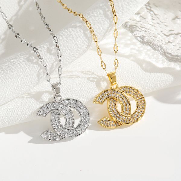 20 stile 8 carati placcato oro di lusso designer di marca pendenti con diamanti collane in acciaio inossidabile lettera girocollo collana con ciondolo gioielli accessori regali