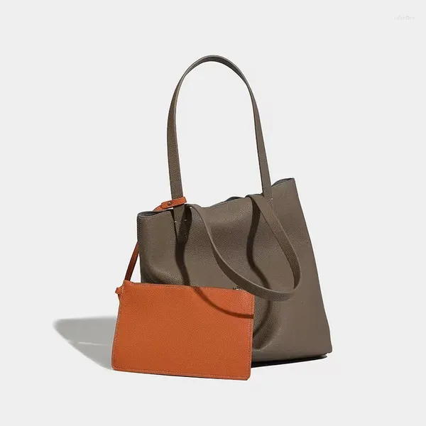 Bolsas de ombro 2024 Nicho designer de luxo Retro Tote Bolsa requintada e versátil bolsa de ponta de alta moda casual na moda