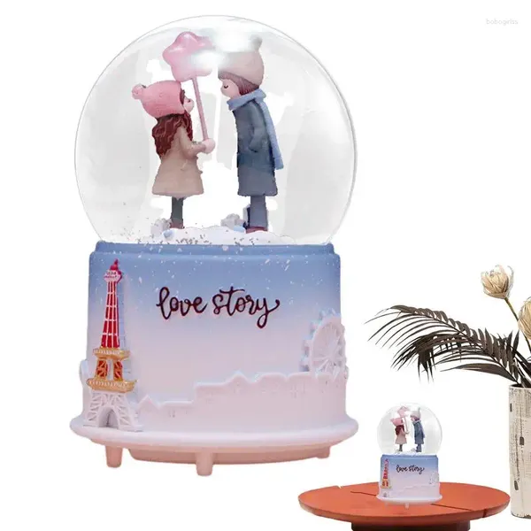 Estatuetas decorativas globo de neve dos namorados caixa de música ilumina acima casal globo de neve bola de cristal fofa com estátua de desenho animado