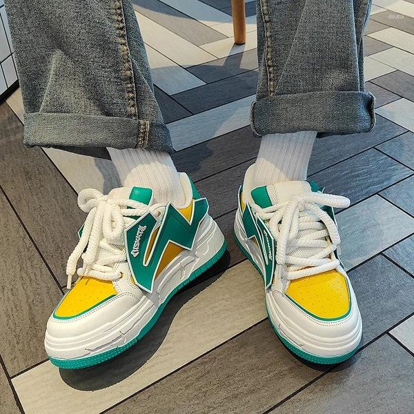 Scarpe casual da uomo stile Harajuku suola spessa pane moda scarpa da skate sportiva per papà elevata