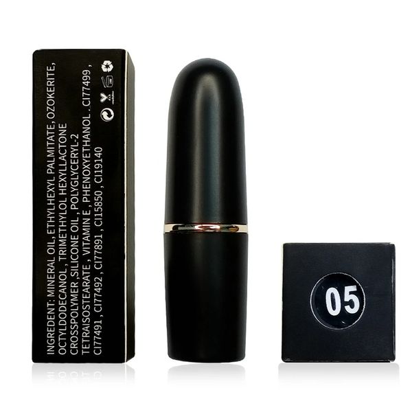 20 Farbe Matt Matte Handelsetikett Massive Lippenstift benutzerdefinierte massenmasse feuchtigkeitsspendende wasserdichte Pigment-Feld-Make-up-Schwarze Röhrchen-Box ohne Stick