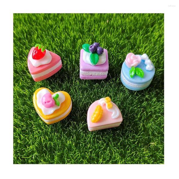 Dekoratif Çiçekler Kawaii Reçine Mini Meyve Kek 3D Minyatür Gıda Oyunu DIY Scrapbook Dekorasyon Cazibesi El Sanatları Bebek Ev Aksesuarları