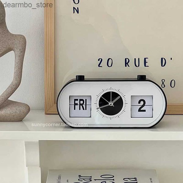 Relógios da mesa Manual Manual Flip Table Table Clock Retro Quartz Design de humor Mostrando data do dia Mês Calendário Desktop Clock24327