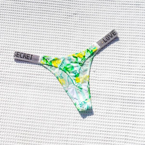 Kadın Külotu Seksi Düşük Bel Rhinestone Thongs Kadınlar Moda Çizgili Nefes Alabilir Dikişsiz Kılavuzlar Fitness İç Çamaşırı