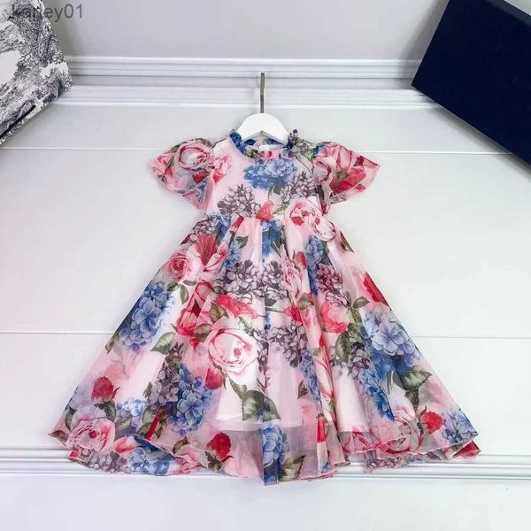 Abiti per ragazza 2023 Nuova estate Abbigliamento per bambini Marchio per ragazza Abito in stile cinese Fiore rosa Abito da spiaggia Madre e figlia indossano yq240327