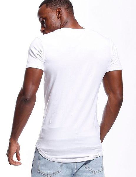 Profundo V Neck T Shirt para Homens Low Cut Vneck Largo Vee Tee Masculino Camiseta Invisível Undershirt Modelo Scoop Hem Slim Fit Manga Curta CY200515 003