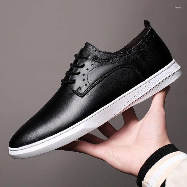 Scarpe casual da uomo in pelle moda uomo sneakers bianche mocassini bassi traspiranti per il tempo libero mocassini da passeggio guida da uomo