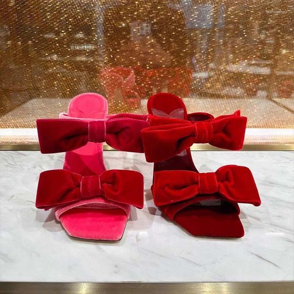 Sandálias Square Head Bowknot Slides Stiletto Salto Alto Rosa Vermelho Sólido Veludo Aberto Toe Mulheres 2024 Verão Sexy Banquet Party Shoes