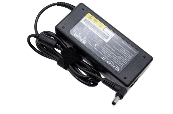 Adapter für Fujitsu LH701 LH772 N6410 N6420 N6470 NH532 NH570 NH751 P1030 P1110 P1120 Laptop Netzteil AC Adapter Ladegerät 19V 4,22A