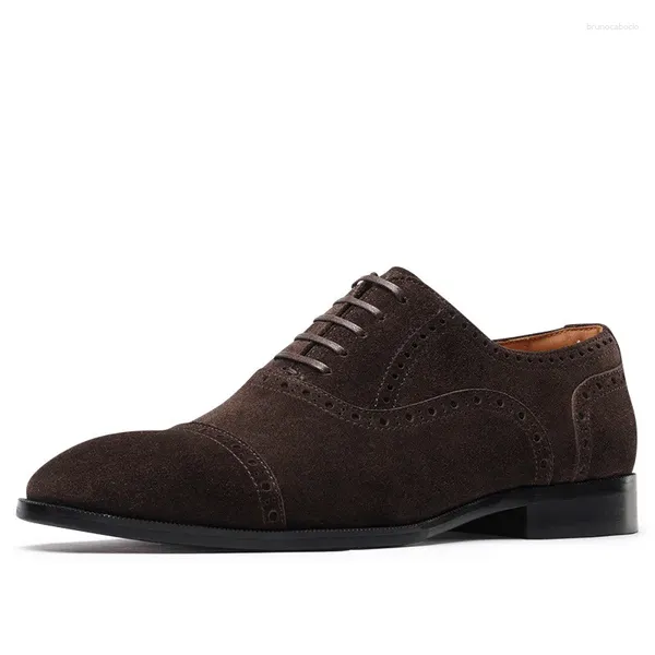 Freizeitschuhe für Herren, Brogues, hochwertiges Kuh-Wildleder, braun, geschnitzt, Schnürung, modisch, für Hochzeit, Party, Alltag, klassisches Kleid