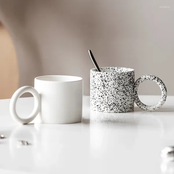 Tazze Tazza in ceramica creativa con manico rotondo grande Tazze per colazione personalizzate Stoviglie divertenti per la casa grande Tè Latte Acqua Tazza caffè Regalo