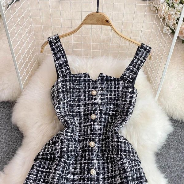 Lässige Kleider 2024 Herbst Winter Koreanische Kleidung Tweed Wolle Minikleid Ärmellos A-Linie Wolle mit Perlen Knopf Plus Größe Elegant