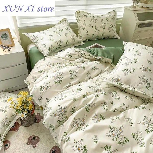 Bedding Sets Tampa de edredão Conjunto com colcha de penhas de cama travesseiro de luxo com linho de cama de cama de moda de luxo lençóis chapas