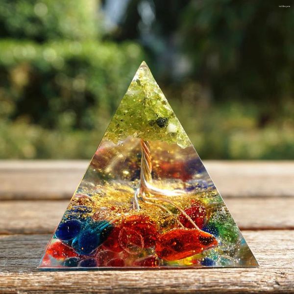 Statuette decorative fatte a mano piramide di orgonite 60mm albero della vita peridoto arcobaleno fluorite pietra di cristallo GUARIGIONE Reiki Orgone Chakra EMF