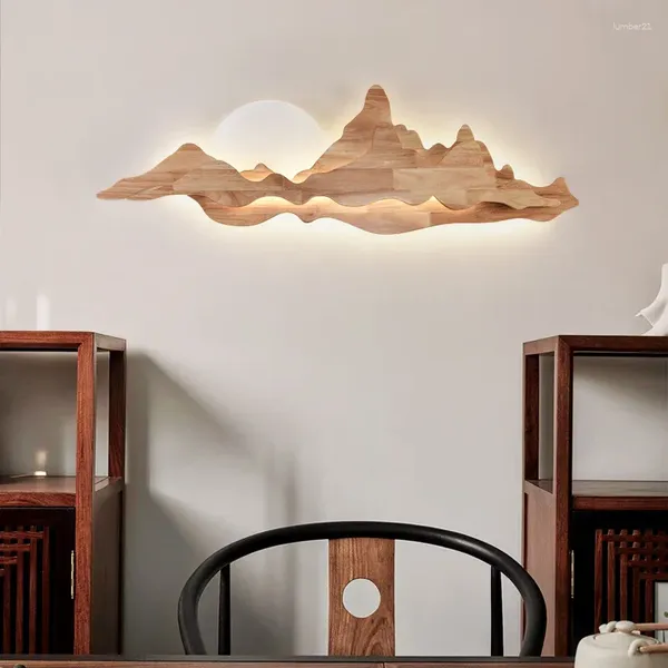 Lâmpada de parede casa de madeira personalizada com decoração interna para cliente VIP
