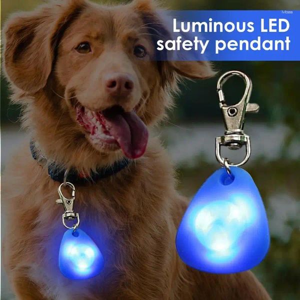 Coleiras para cães Benepaw LED Light Clip-on Colar Pingente Silicone À Prova D 'Água 2 Modos Piscando Tag Segurança Noite Caminhada Acampamento Caminhadas