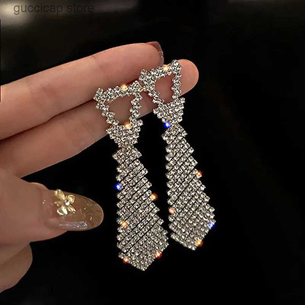 Charm Shine geometrische Kristall-Ohrringe für Damen, Bijoux, Krawattenform, Strass-Ohrhänger, Statement-Schmuck Y240328