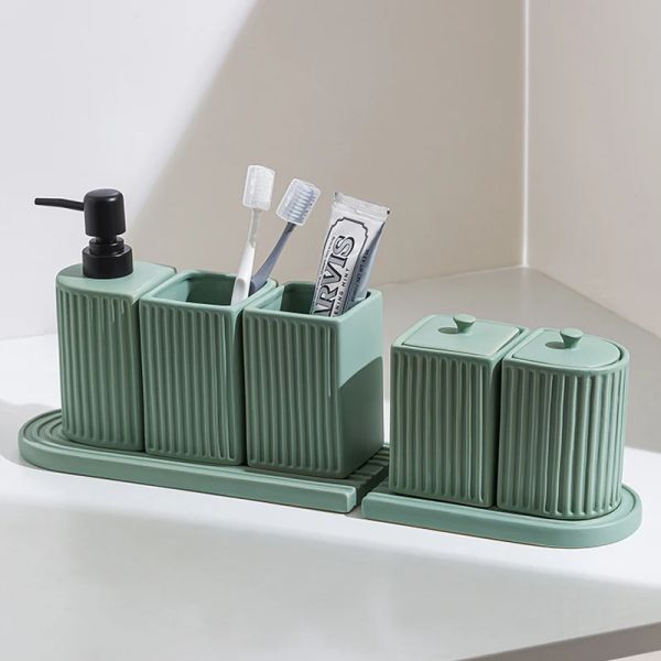 Setler Hafif Lüks Yıkama Set Banyo Malzemeleri Beş Parçalı Seramik Otel İskandinav Minimalist Banyo Malzemeleri Ağız Gardin Kupası Fırçalama Bardağı
