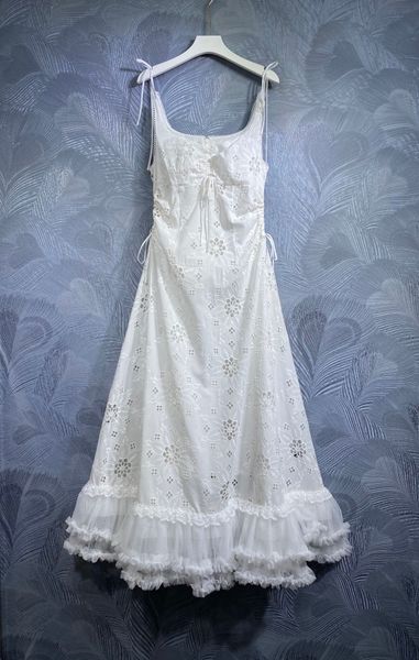Дизайнерское платье 2024 Летнее новое европейское женское белое кружевное вышитое платье подвесное платье