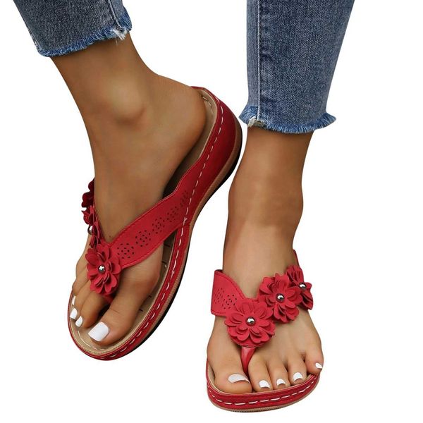 Chinelos Vermelho Mulheres Verão Flip Sapatos Boêmio Casual Roman Cunha Sandálias Mulheres Plataforma Decorativa Slider H240328