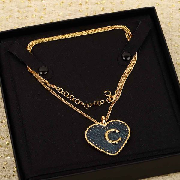 Designer de jóias de luxo qualidade charme pingente colar com tamanho grande forma coração estilo esmalte azul tem caixa selo ps3318b
