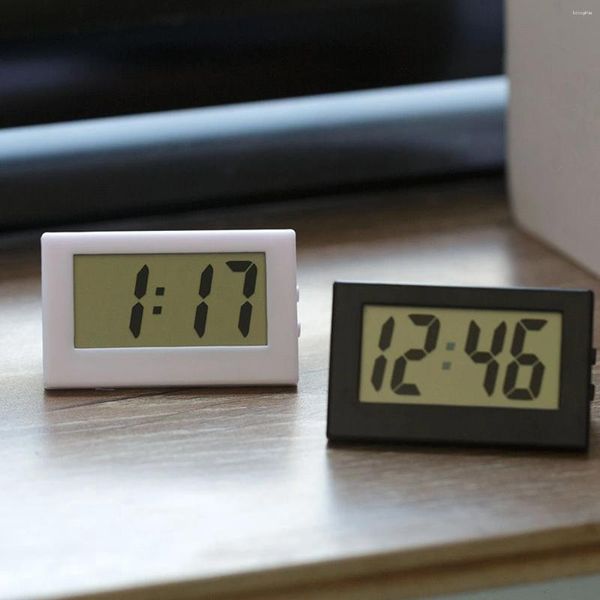 Orologi da tavolo Mini orologio da scrivania portatile Display digitale da 12 ore con data elettronica per studente/auto/camera da letto