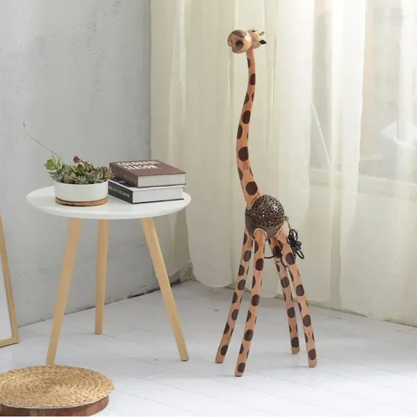 Zemin lambaları l küçük masa lambası zürafa hediye hindistan cevizi kabuğu kömür yatak odası başucu net kırmızı atmosfer el yapımı