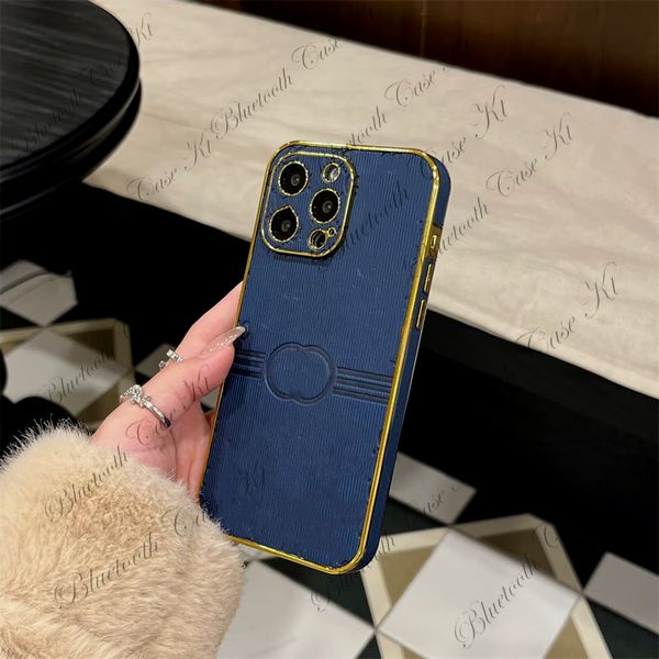 Capas de telefone de moda de marca de luxo para iPhone 15 Pro Max 14Plus 13 12 Mini 11 Pro Max X XR Xs 7 8 Plus F Capa de telefone de luxo Triangular Marcas de placa de identificação Capa ajustada