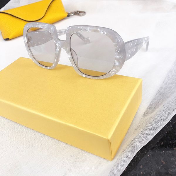 Modische Designer-Sonnenbrille für Damen gepaart mit hochauflösender Lichtlinse L40031, hochwertiger heller dekorativer Spiegel für Damen UV400