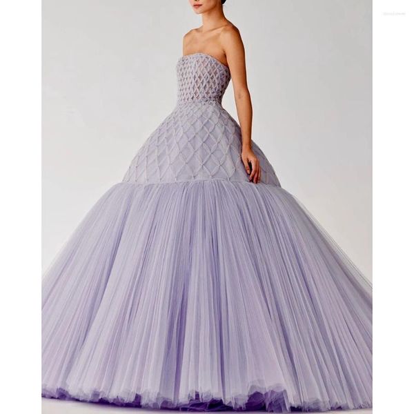 Partykleider Lavendel Criss-Cross formelles Abendkleid mit Perlen Modisches trägerloses bodenlanges A-Linien-Kleid Pografie-Abschlussball