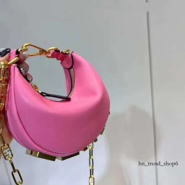Модные фендинские сумки женская сумочка роскошная кожаная цепь сумка для плеча нижних буквах сумочки Vibe Ava Designer Graphy Ins Tote Mini 333