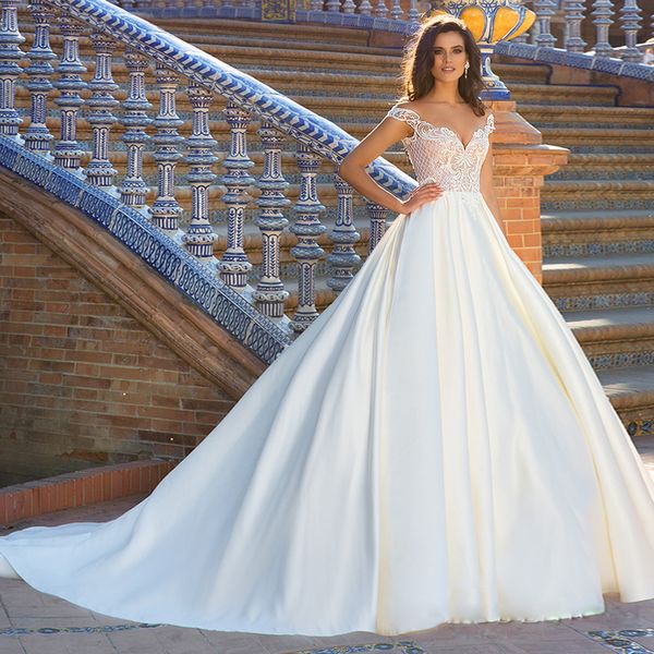 Frankreich Satin Brautkleid A-Linie Vestidos De Casamento Brautkleid mit überbackenem Ausschnitt, Flügelärmeln und Petticoat Hochzeitskleid