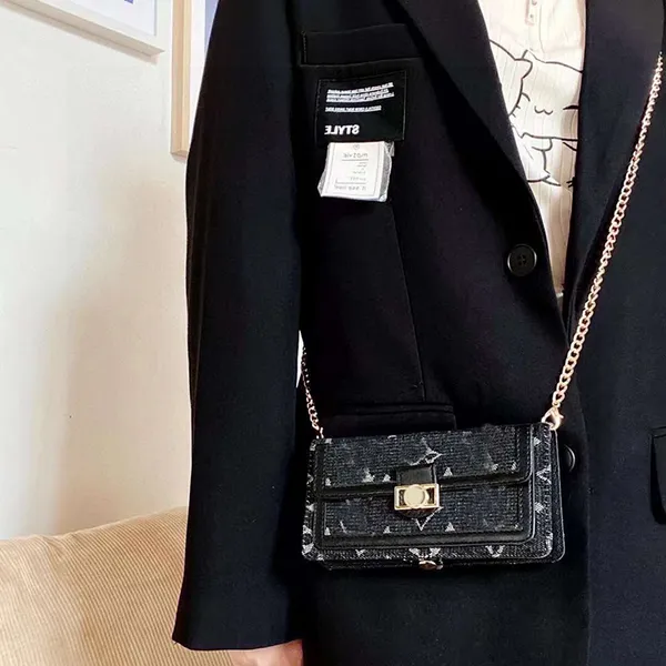 Bolsa de telefone feminina bordada, alça de corrente, bolsa de cartão crossbody, carteira zero, designer, bolsa de ombro CSD2403286-12